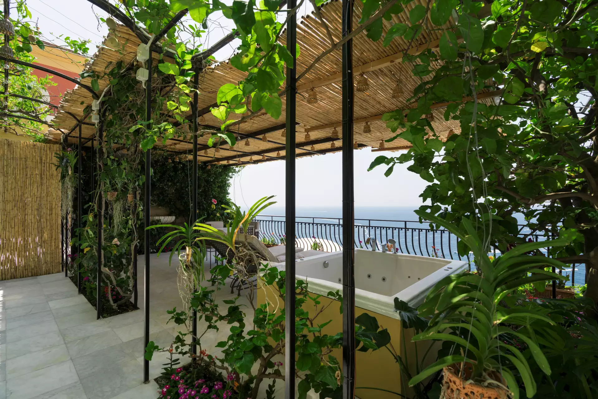 Villa Magia Positano Accomodations - Deluxe Suite with Jacuzzi 7_2025-9 Amalfi Coast