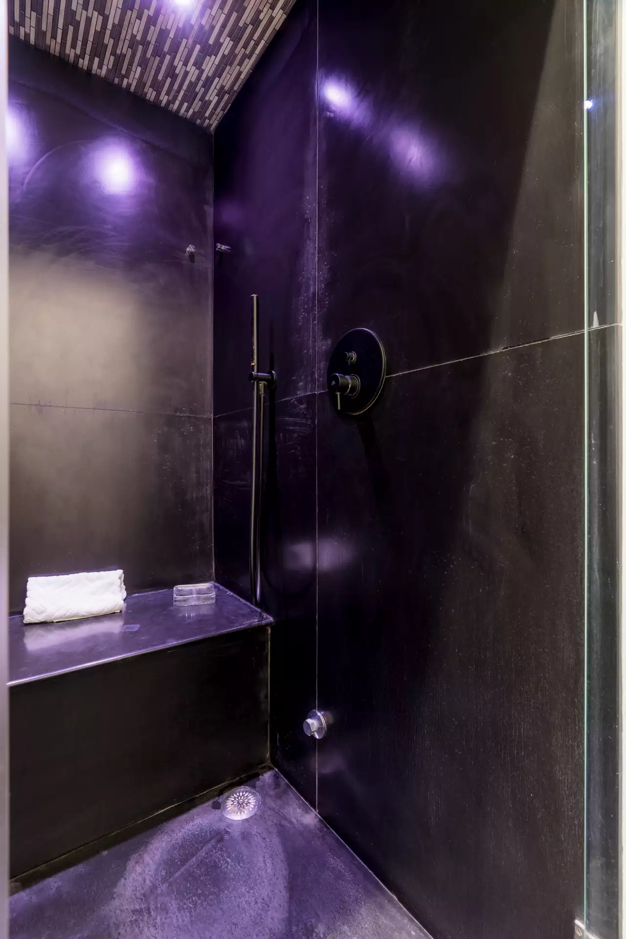 Villa Magia Positano Accomodations - Suite With Jacuzzi in Terrace 8W_2025-10 Amalfi Coast