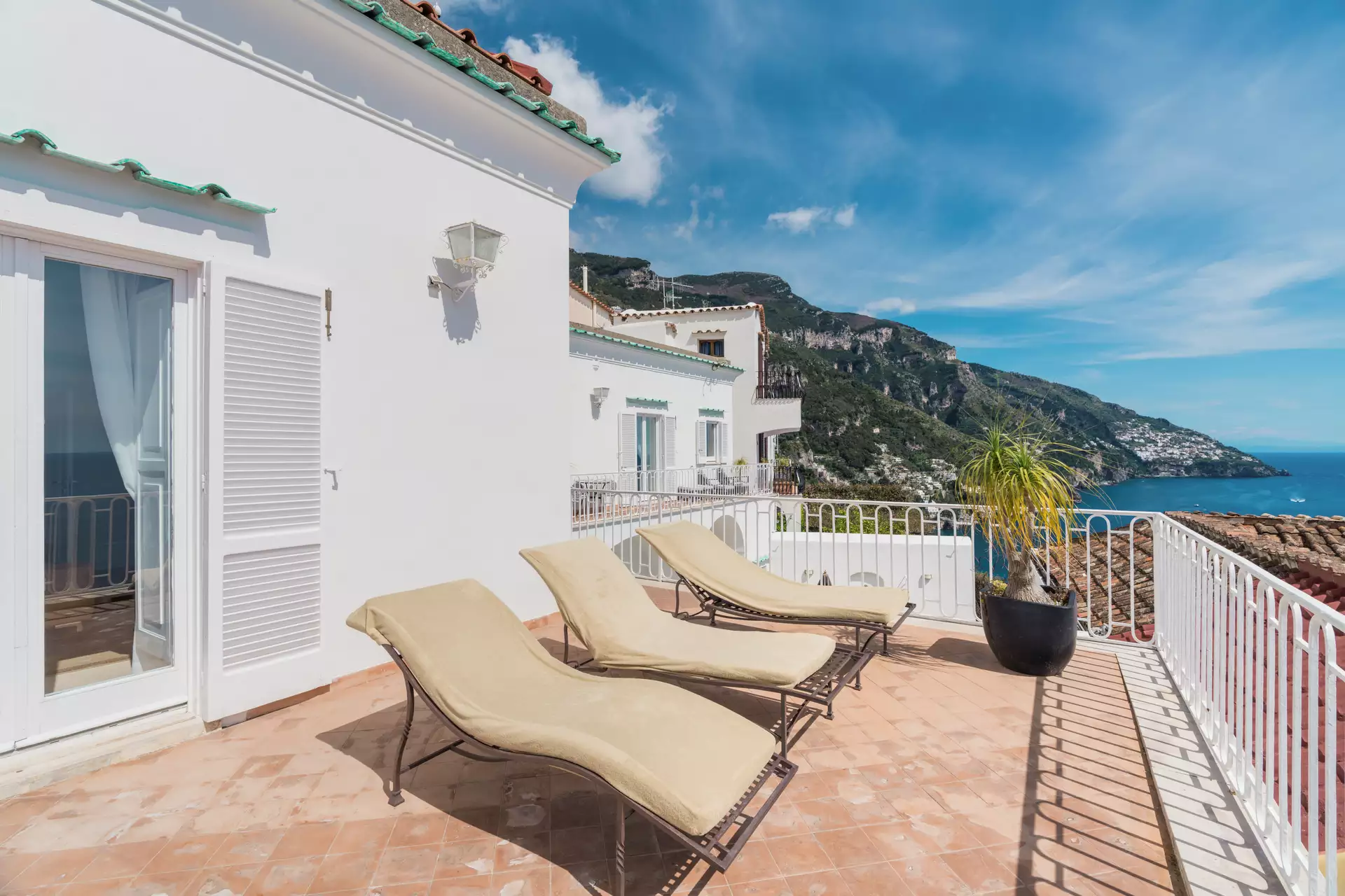 Villa Magia Positano Accomodations - Two-Bedroom Suite 3W_2025-10 Amalfi Coast